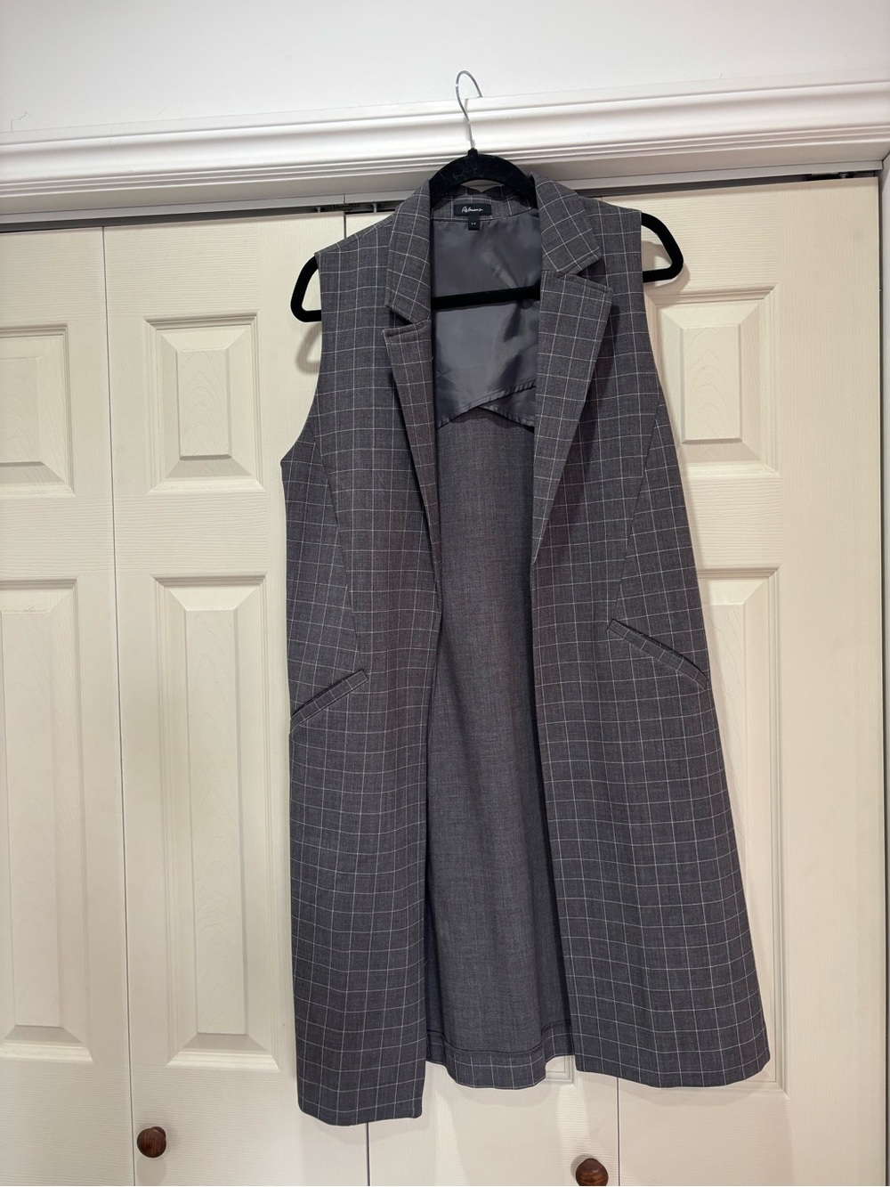 Reitmans Gray Windowpane Sleeveless Long Vest